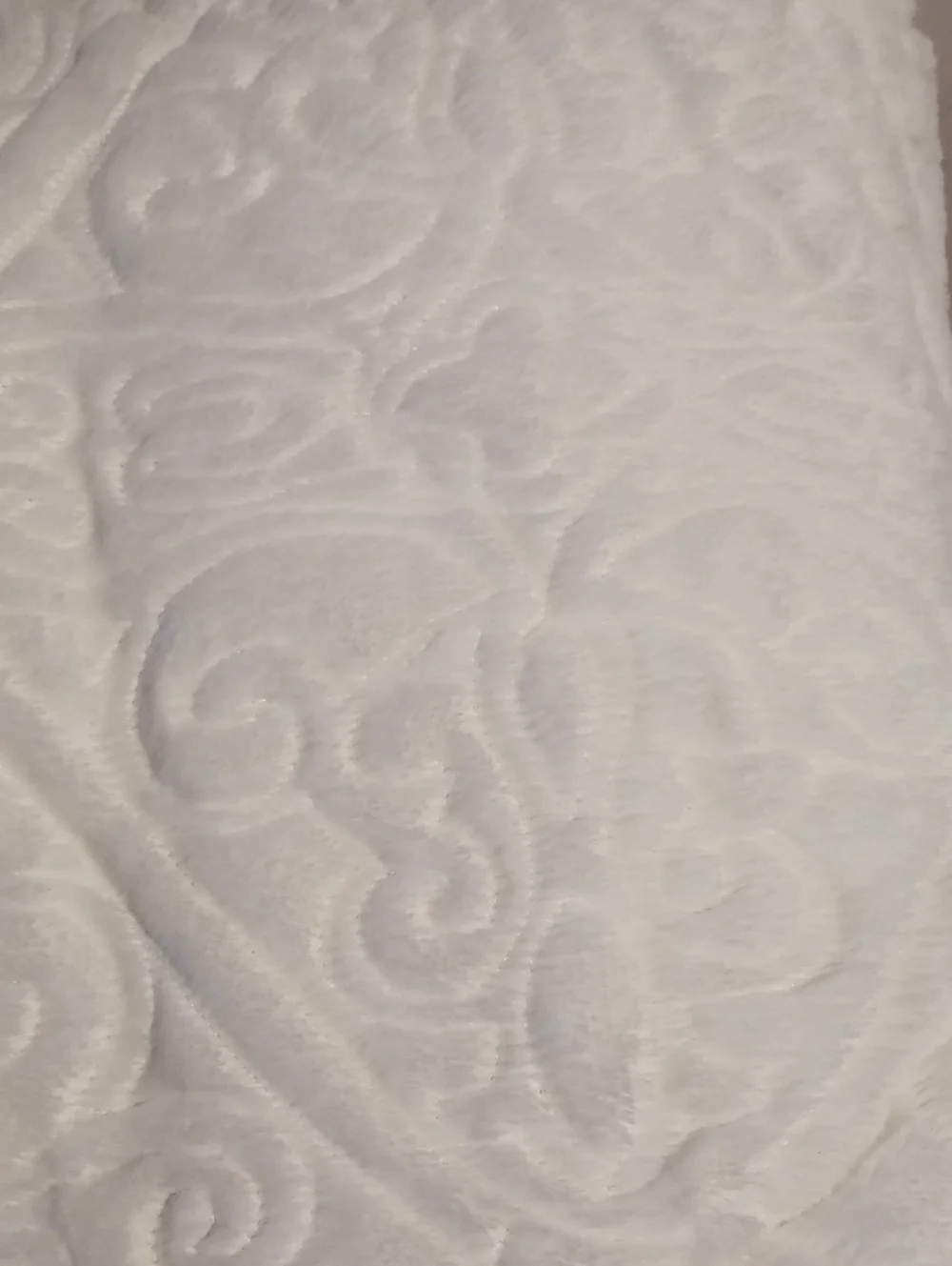 Indigo Loft White Faux Fur Queen 3 Pce. Lux Comforter Set Elegant Design Pattern